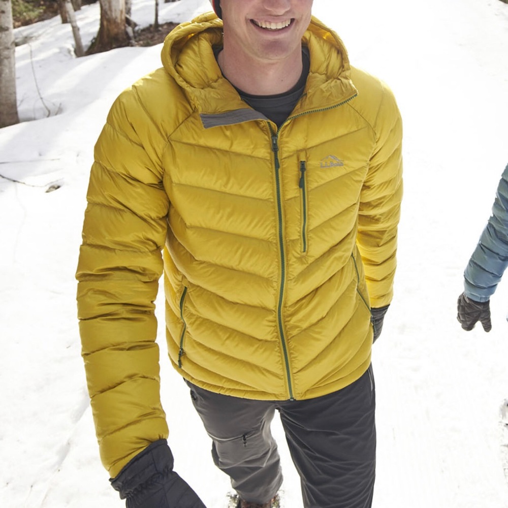 L.L. Bean Ultralight 850 Down Hooded Jacket Men's S Reg